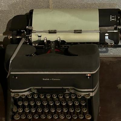 Vintage Smith-Corona Typewriter 