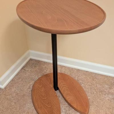 Scandinavian Ellipse Table