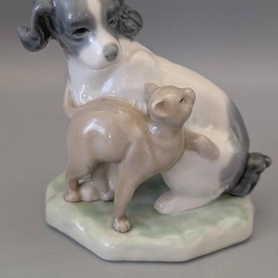 NAO by Lladro Dog and Cat in Harmony