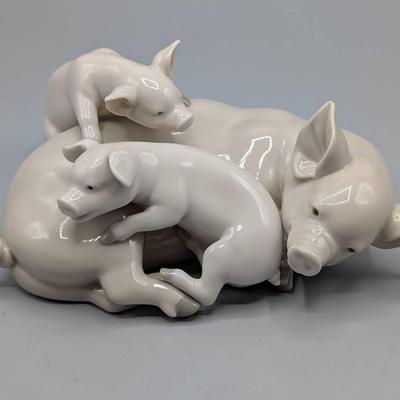 Lladró Playful Piglets Porcelain Figurine