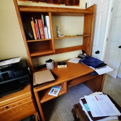Sale Photo Thumbnail #49: solid oak desk with hutch