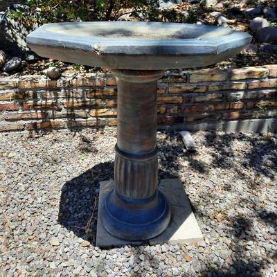 Sale Photo Thumbnail #25: bird bath