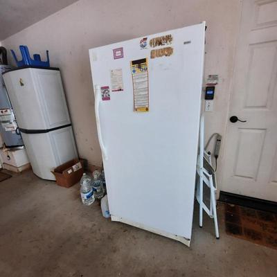 Sale Photo Thumbnail #16: fridge