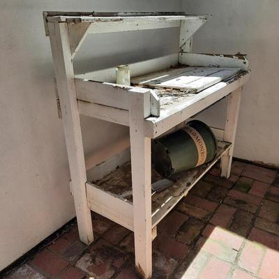 Sale Photo Thumbnail #26: gardening bench