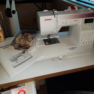 Sale Photo Thumbnail #5: Janome sewist