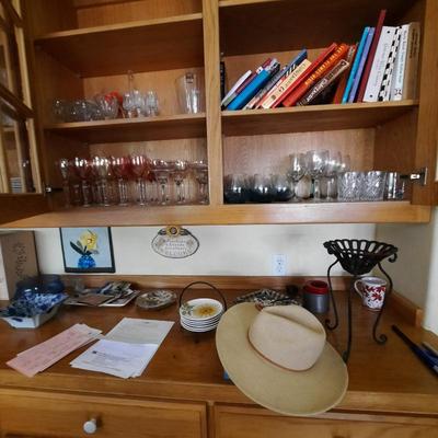 Sale Photo Thumbnail #34: kitchen items