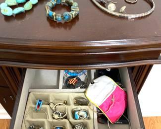 Sale Photo Thumbnail #77