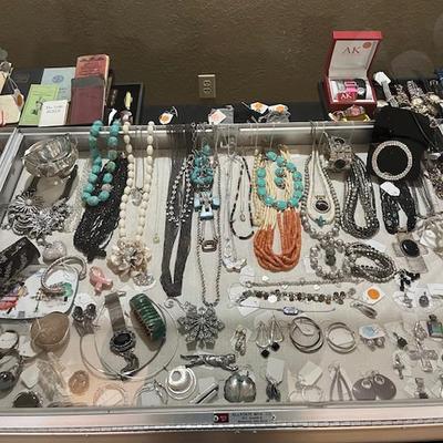 Sale Photo Thumbnail #101