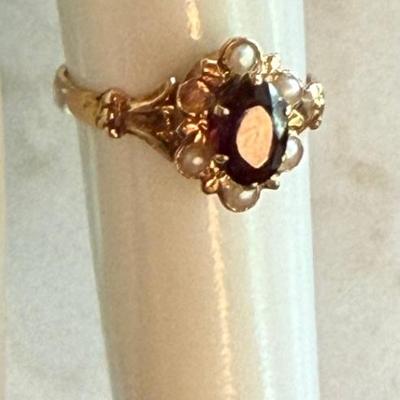 Antique 14K Yellow Gold - Garnet And Small Pearl Ring (as Is) Size 4 - Total Weight 1.9 Grams 