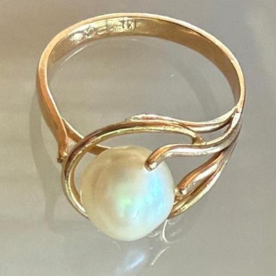 Vintage 14K Yellow Gold & Pearl Ring Size 8 - Total Weight 3 Grams Stamped P C 