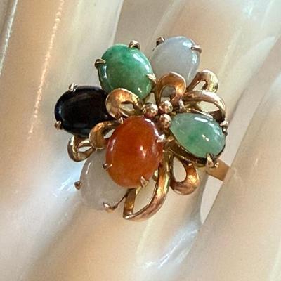 Vintage 14K Yellow Gold & Jade Stone Multi Color RIng Size 7 - Total Weight 5.2 Grams 
