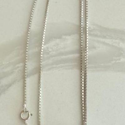 Vintage Mexico Sterling Silver Pendant With 24 Inch Box Chain - Total Weight 17.21 Grams 