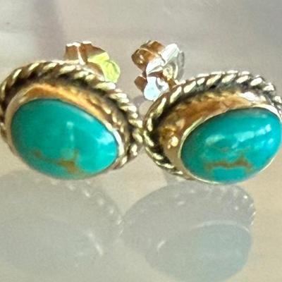 14K Yellow Gold & Turquoise Post Earrings - Total Weight 1.7 Grams 