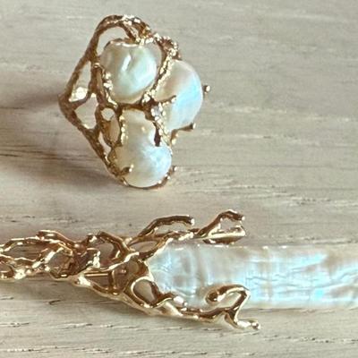14K Yellow Gold & 3 Fresh Water Pearl Ring & 14K Gold & Large Fresh Water Pearl Pendant - Total Weight 14.9 Gr
