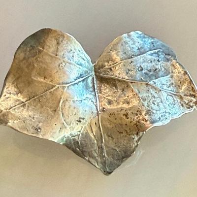 Vintage E Silbert Modernist Leaf Pendant - Total Weight 9.5 Grams 