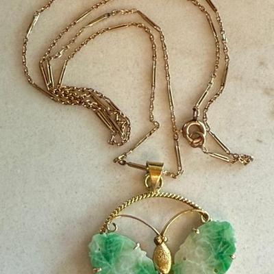 14K Yellow Gold 18 Inch Chain Link Necklace And 14K Yellow Gold & Jade Butterfly Pendant - 7 Grams 