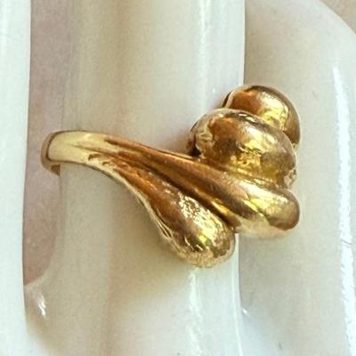 18K Yellow Gold Hand Made Ring Size 8 - Total Weight 7.85 Grams 