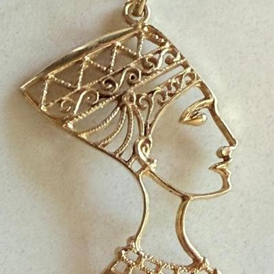 18K Yellow Gold 750 Nephrates Pendant Charm - Total Weight 5.7 Grams 