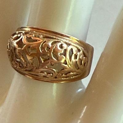 18K Yellow Gold Dome Ring - Size 8.5 - Total Weight 5.81 Grams 