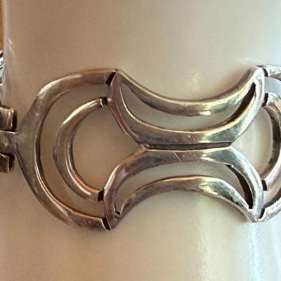 Vintage Mexico Sterling Silver 7 Inch Heavy Panel Bracelet - Total Weight 40.3 Grams 