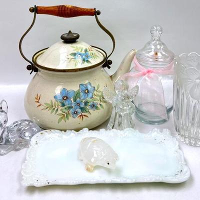 “Mikasa” Grande Chef Teapot and Other Kitchen Items