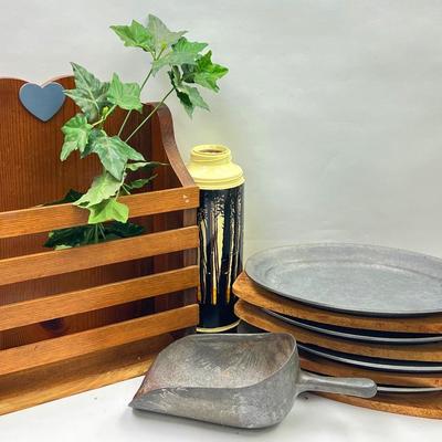 Vintage “Aladdin” Thermos & Kitchen Items
