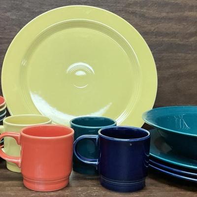 “Homer Laughlin” Dishes 