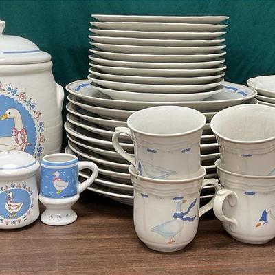 “Newcor Stoneware,” “Libbey,” & Other Goose Items
