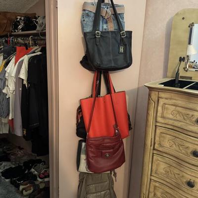 Sale Photo Thumbnail #146
