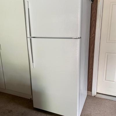 Sale Photo Thumbnail #22: Frig and Freezer