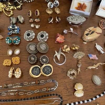 Sale Photo Thumbnail #69