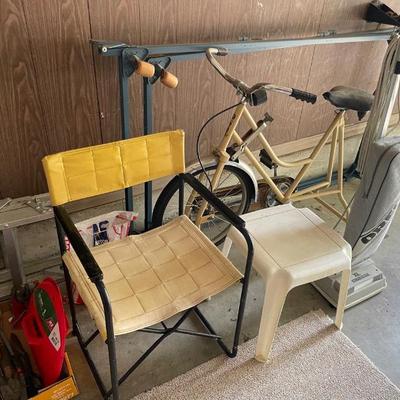 Sale Photo Thumbnail #102: Vintage Lawn Chair