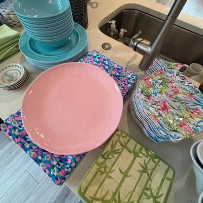 Sale Photo Thumbnail #76: Melamine dishes