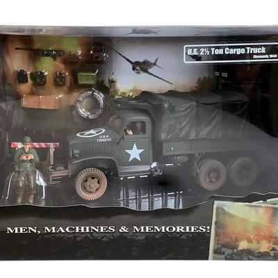 EILY224 Forces Of Valor U.S 2 1/2 Ton Cargo Truck Diecast 