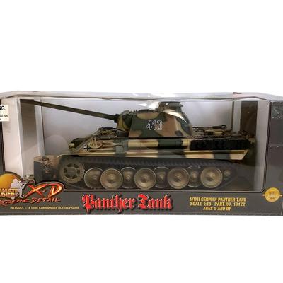 EILY220 Open Box 21st Century Toys WWII German Panther Tank
