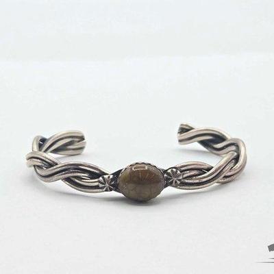 #581 • Handmade Native American Sterling Silver Cuff, 22.08g
