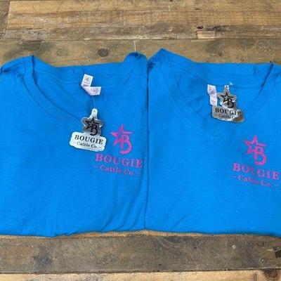 #1048 • (2) Large Bougie Cattle Company Long Sleeves
