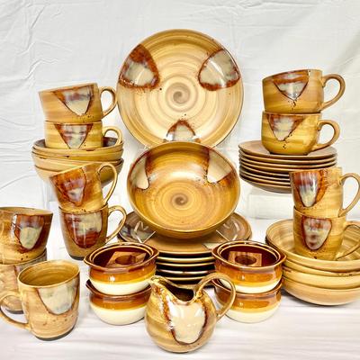 Sango Stoneware “Splash” 4951 Large Set & Soup Crocks 