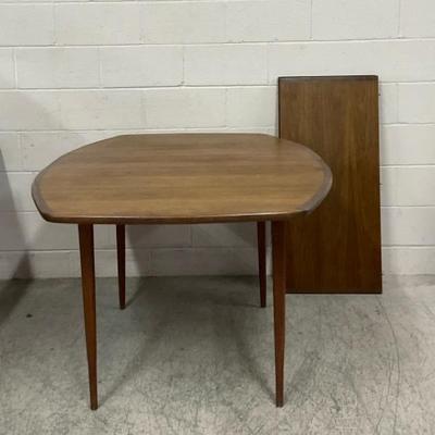 Scandinavian Style Dining Table W/ Leaves