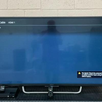 55” Sony Bravia Tv W/ Sony Blue ray Player