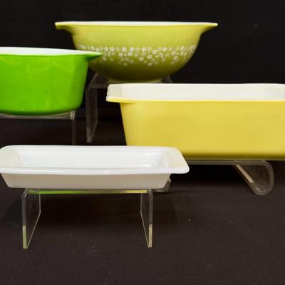 Vintage Pyrex Crazy Daisy and More