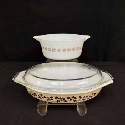 Vintage Pyrex Town & Country and Golden Acorn Dishes