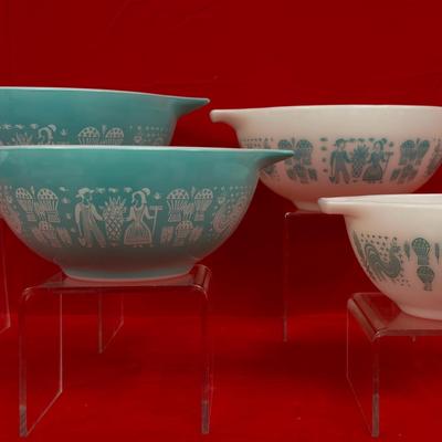 Vintage Pyrex Amish Butterprint Casserole Dishes