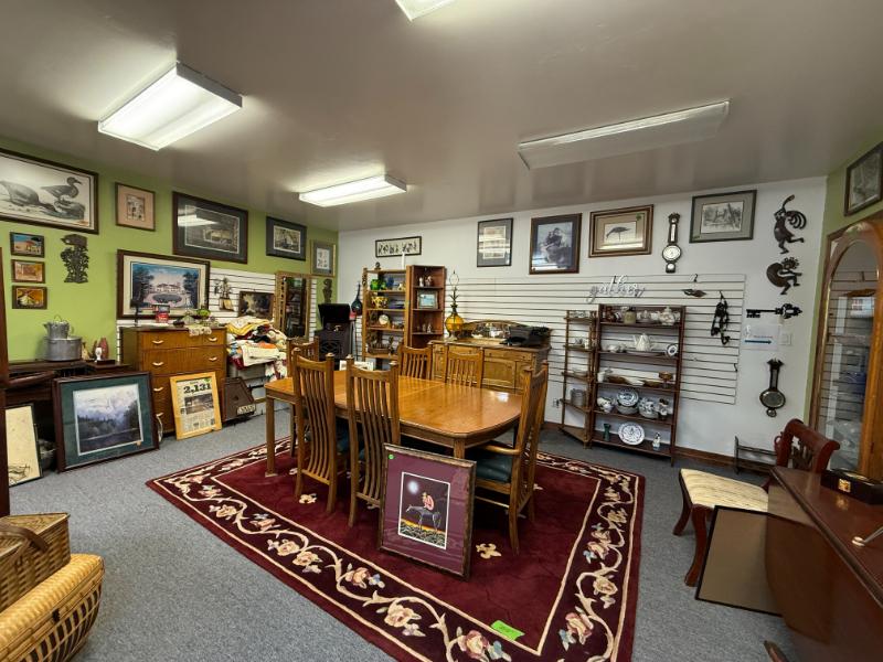 Sale Photo Thumbnail #32