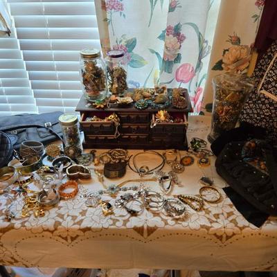 Sale Photo Thumbnail #19