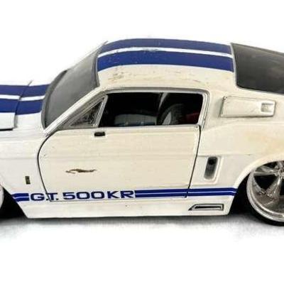 Custom Die-Cast 1968 Shelby GT500KR – White with Blue Stripes – Detailed 1:24 Scale Model