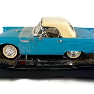 1955 Ford Thunderbird 1:24 Die-Cast Model