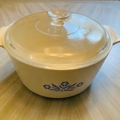 Vintage CorningWare Blue Cornflower casserole dish with a Pyrex lid
