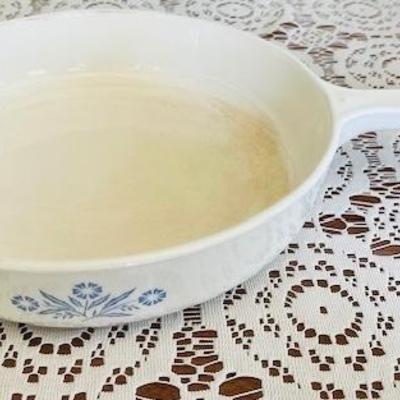 Vintage Corning Ware Blue Cornflower 
Skillet