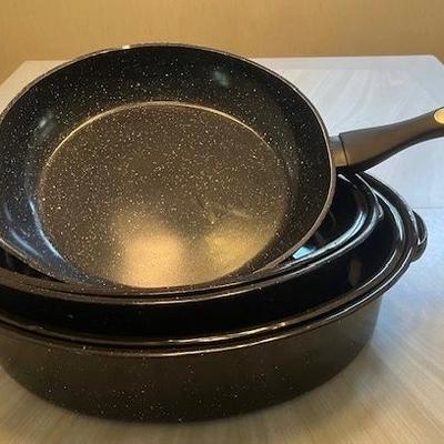 black speckled, non-stick coated aluminum cast cookware, 